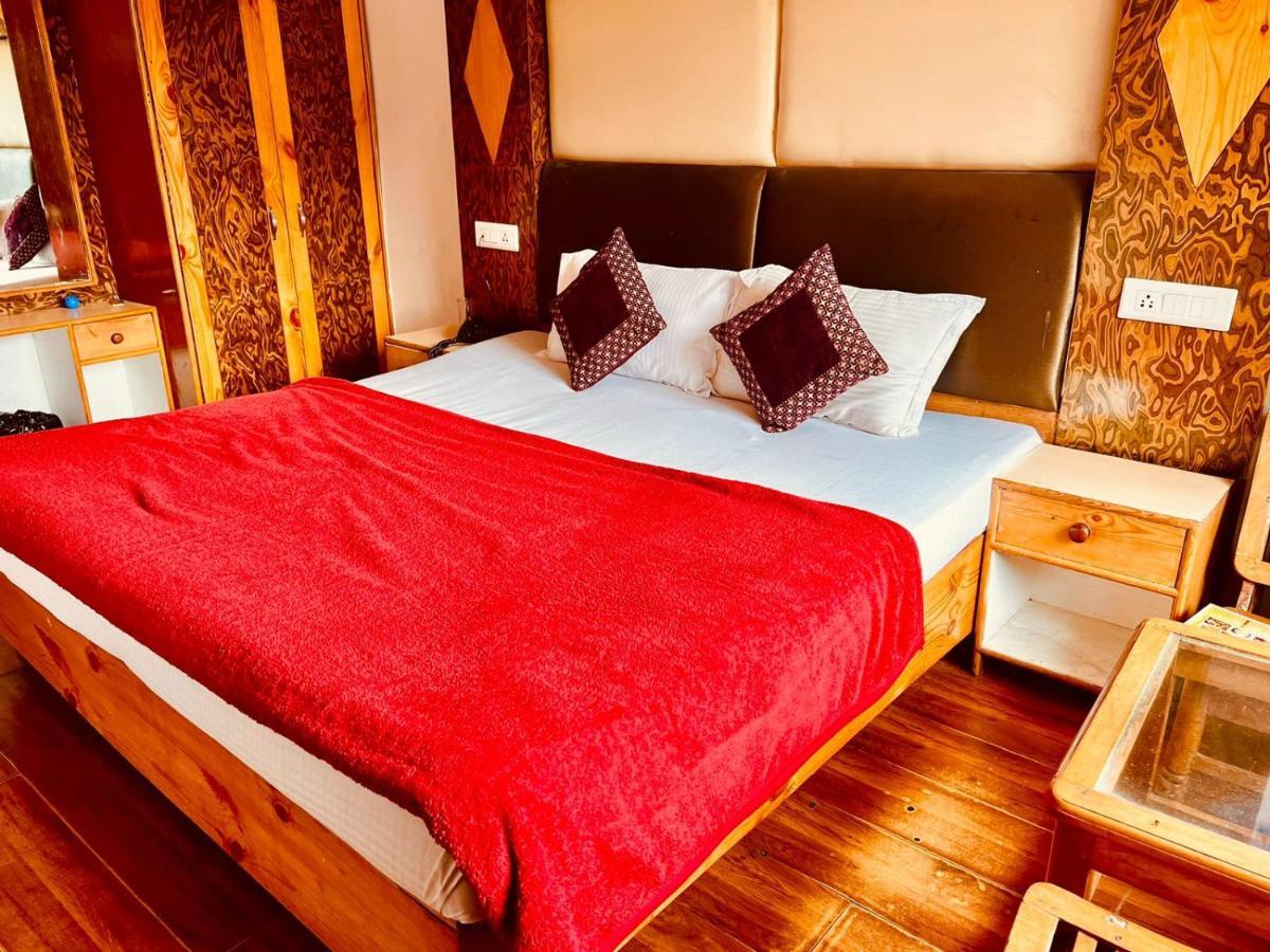 Hotel Solitaire Manali - A Few Steps From Mall Road Εξωτερικό φωτογραφία