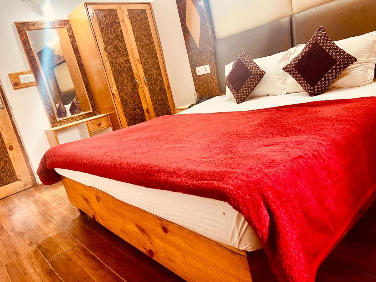 Hotel Solitaire Manali - A Few Steps From Mall Road Εξωτερικό φωτογραφία