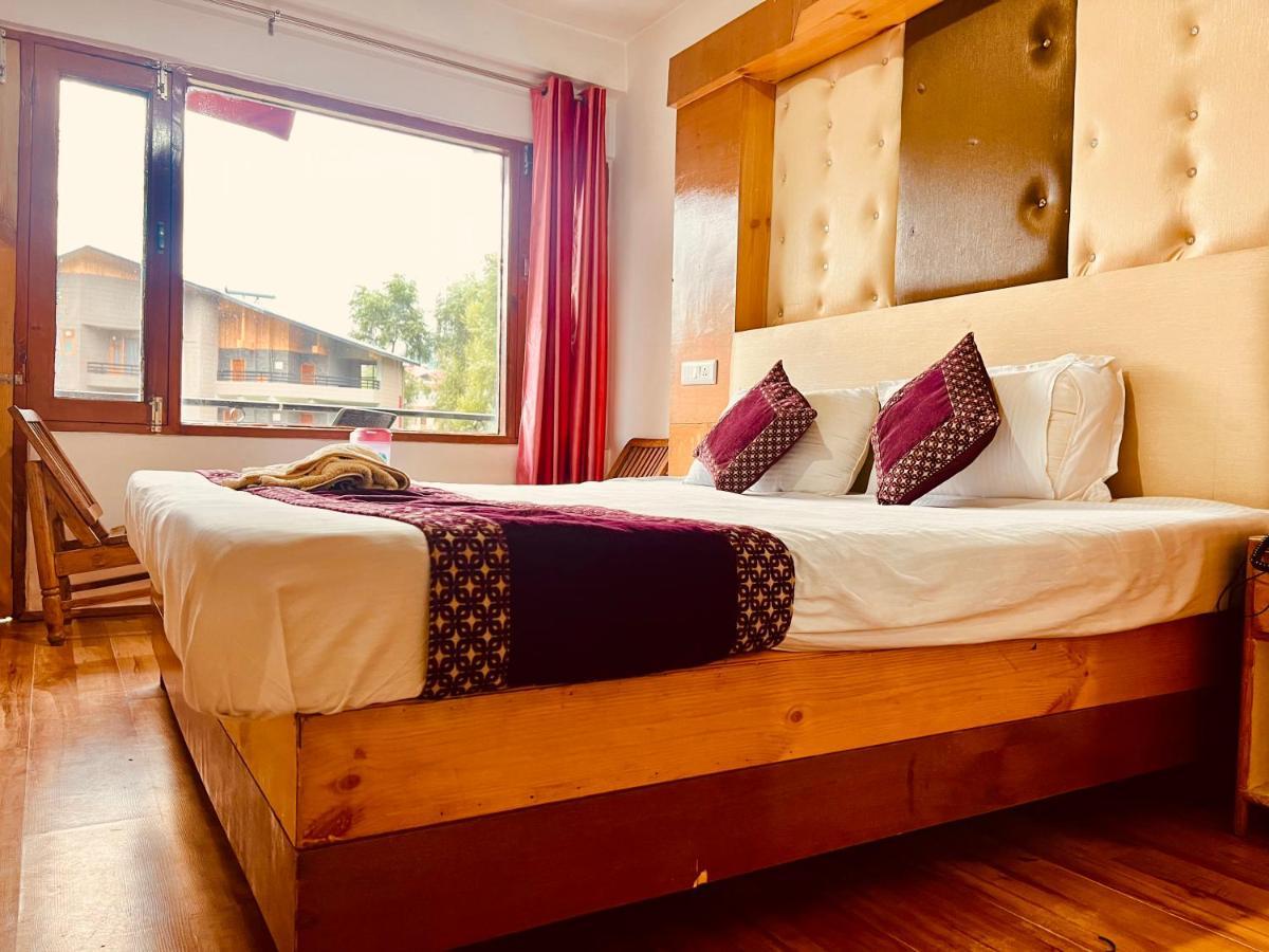 Hotel Solitaire Manali - A Few Steps From Mall Road Εξωτερικό φωτογραφία