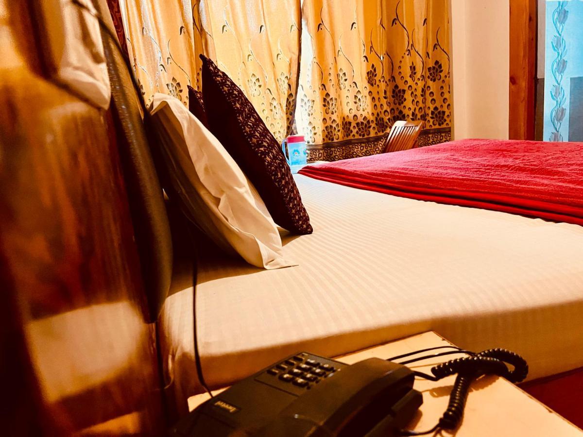 Hotel Solitaire Manali - A Few Steps From Mall Road Εξωτερικό φωτογραφία