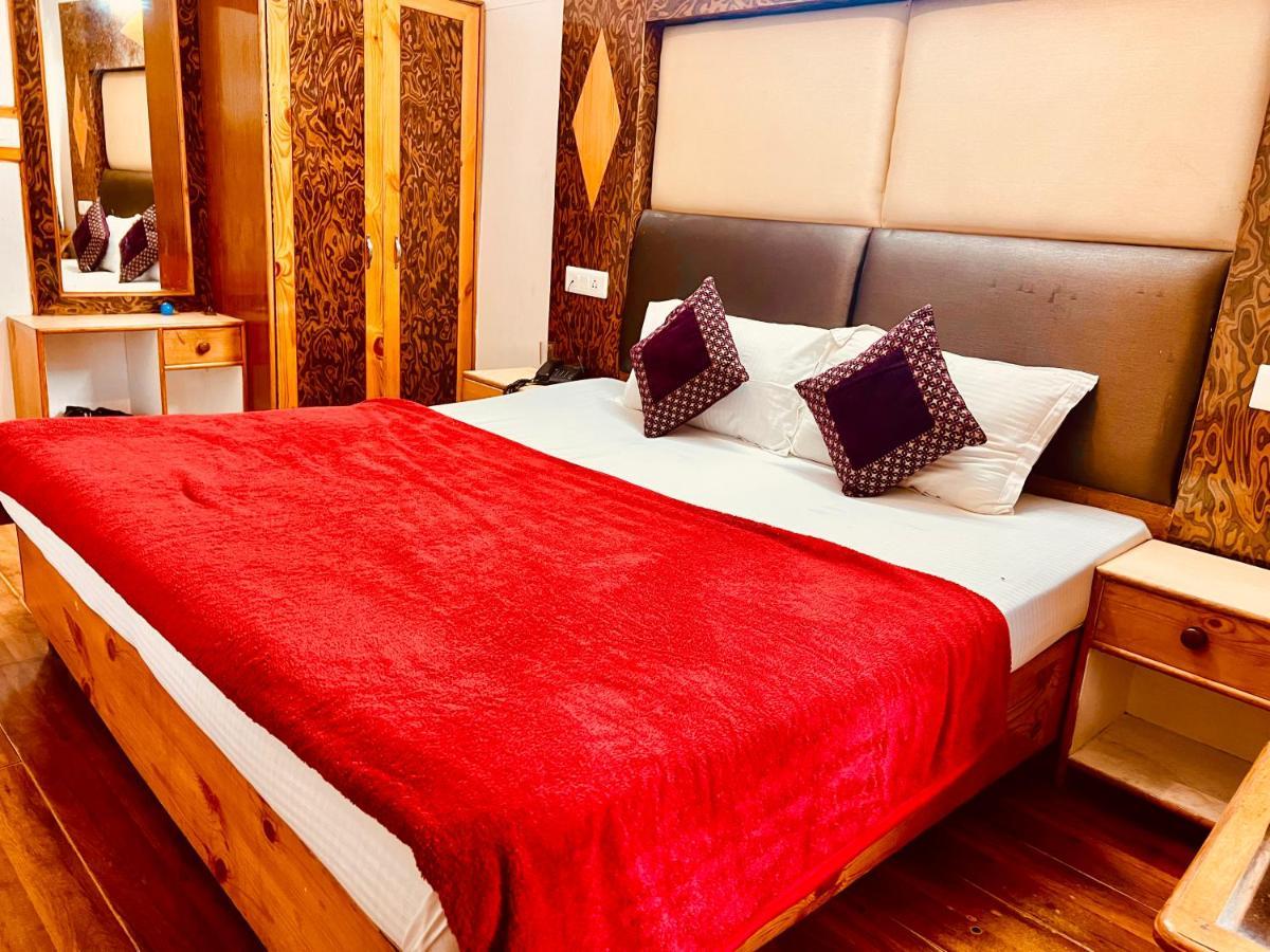 Hotel Solitaire Manali - A Few Steps From Mall Road Εξωτερικό φωτογραφία