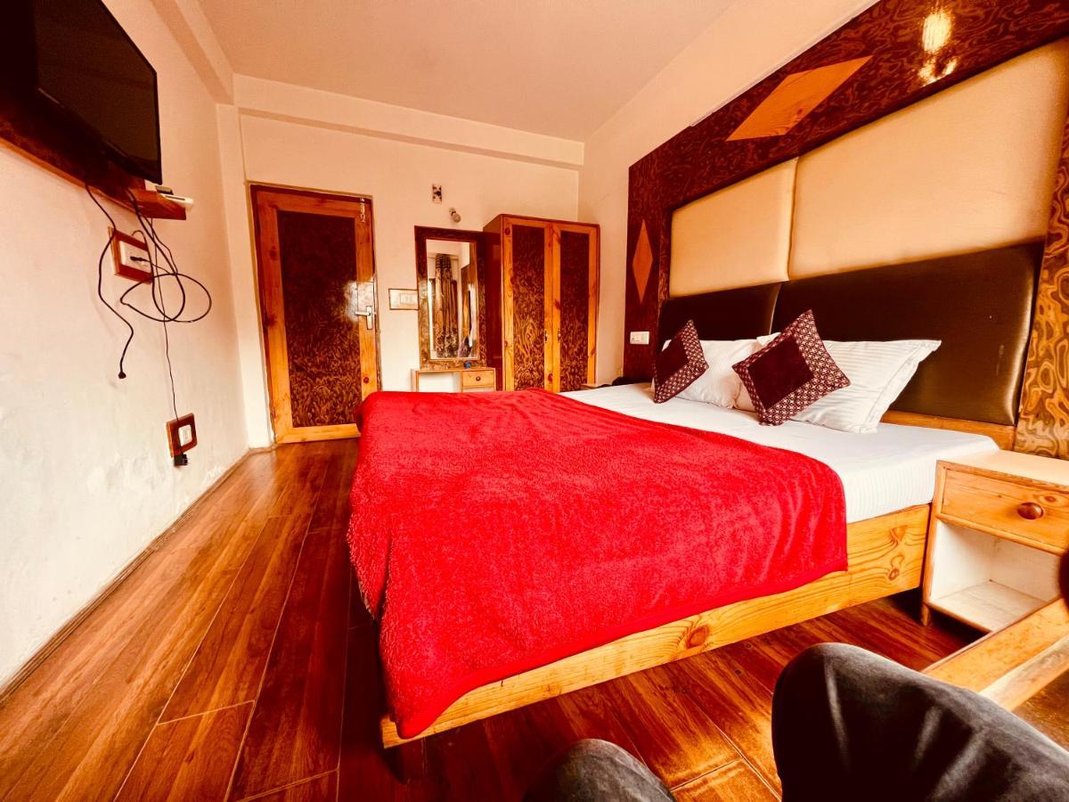 Hotel Solitaire Manali - A Few Steps From Mall Road Εξωτερικό φωτογραφία